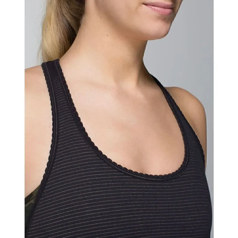Lululemon 105 F Singlet (Seriously Light Luon) size 4 Black